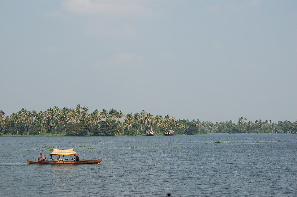 A boat on Alleppey Kerala India.jpg